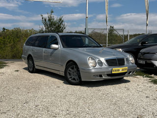 Mercedes E-Class Wagon