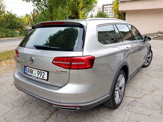 Volkswagen Passat foto 2