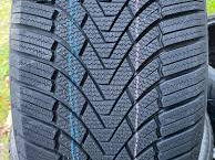 215/55R17 Iarna !! 215 55 17 !! 215/55 R17 !! 215/55/17 !! Iarna !! foto 1