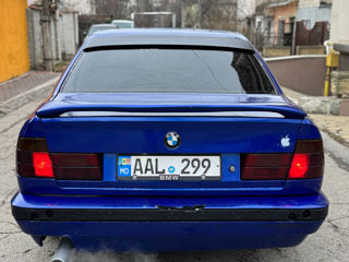 BMW 5 Series foto 8