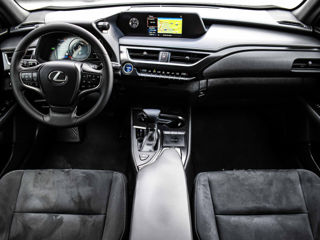 Lexus UX foto 7