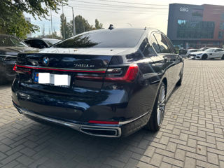 BMW 7 Series foto 4