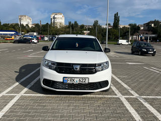 Dacia Logan foto 1