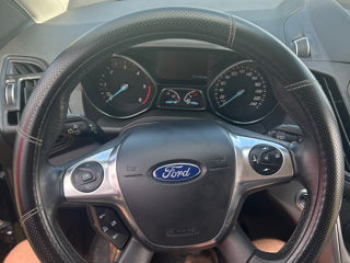 Ford Kuga foto 9