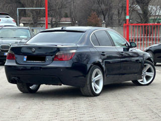 BMW 5 Series foto 3