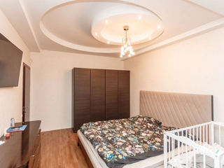 Apartament cu 3 camere, 140 m², Centru, Chișinău foto 4