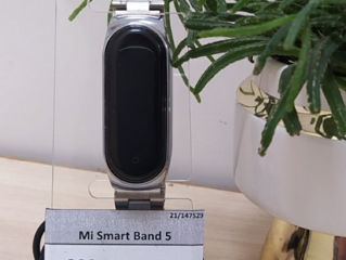 Mi Smart Band 5  290 lei