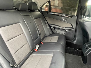 Mercedes E-Class фото 12