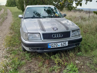 Audi 100