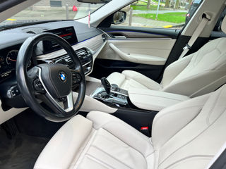 BMW 5 Series foto 6