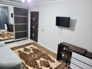 Apartament cu 1 cameră, 36 m², Botanica, Chișinău foto 2