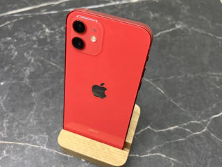 iPhone 12 Product Red foto 2