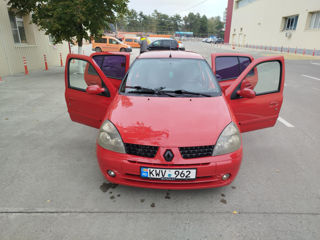 Renault Clio Symbol foto 8