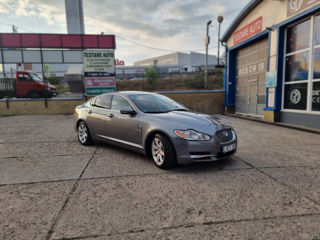 Jaguar XF foto 2