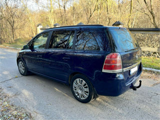 Opel Zafira foto 4