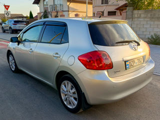 Toyota Auris foto 3