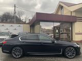 BMW 7 Series foto 3