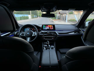 BMW 5 Series foto 1