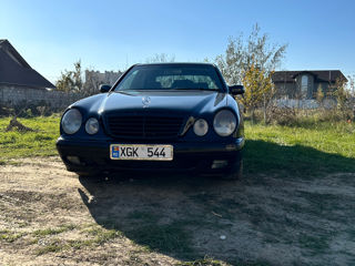 Mercedes E-Class foto 3