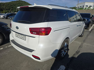 KIA Carnival foto 3