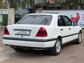 Mercedes C Class foto 5