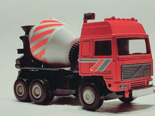 Volvo FH12 Cement Mixer Цементовоз Лицензия Моделька 300 Лей foto 2