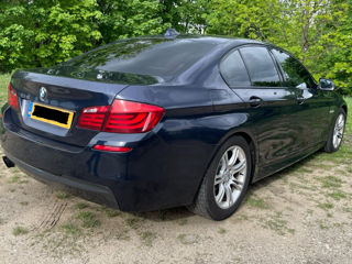 BMW 5 Series foto 2