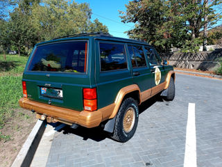 Jeep Cherokee foto 10