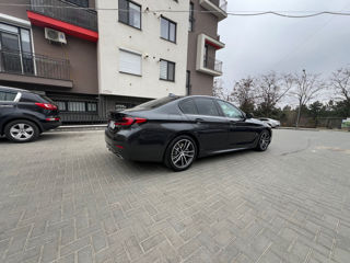 BMW 5 Series foto 8