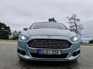 Ford Fusion foto 4