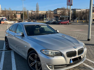 BMW 5 Series foto 1