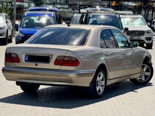 Mercedes E-Class foto 4