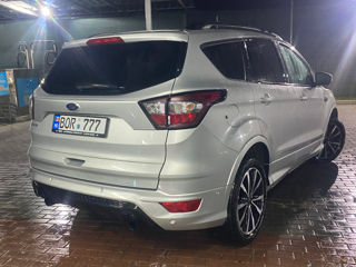 Ford Kuga foto 6