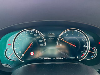 BMW 5 Series foto 15