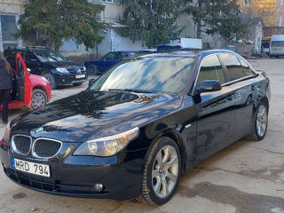 BMW 5 Series foto 4