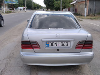 Mercedes E Class foto 3