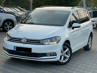 Volkswagen Touran foto 4