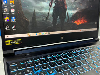 Acer PREDATOR Helios 300 foto 2