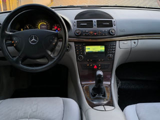 Mercedes E-Class foto 2