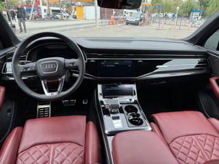 Audi SQ7 foto 10