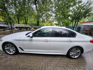 BMW 5 Series foto 14