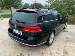 Volkswagen Passat foto 3