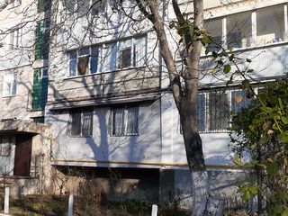 Apartment cu trei odai mobilat reparație incalzire autonoma Ialoveni Alexandru cel Bun  32 700 euro foto 8
