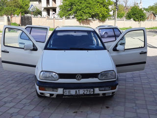 Volkswagen Golf foto 1