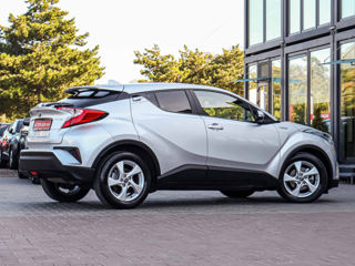 Toyota C-HR foto 2