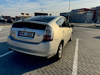 Toyota Prius foto 4