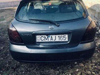 Nissan Almera foto 3