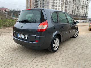 Renault Grand Scenic foto 3