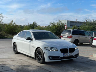 BMW 5 Series foto 1