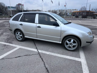 Skoda Fabia foto 2